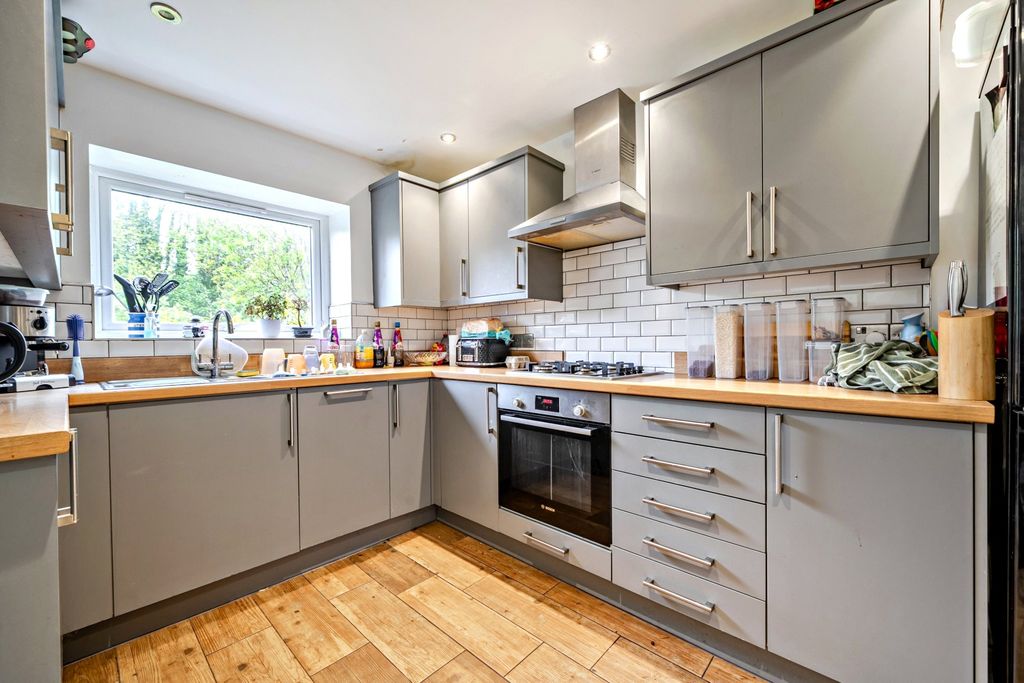 Property photo 2 of 14 2 - Picture No. 02