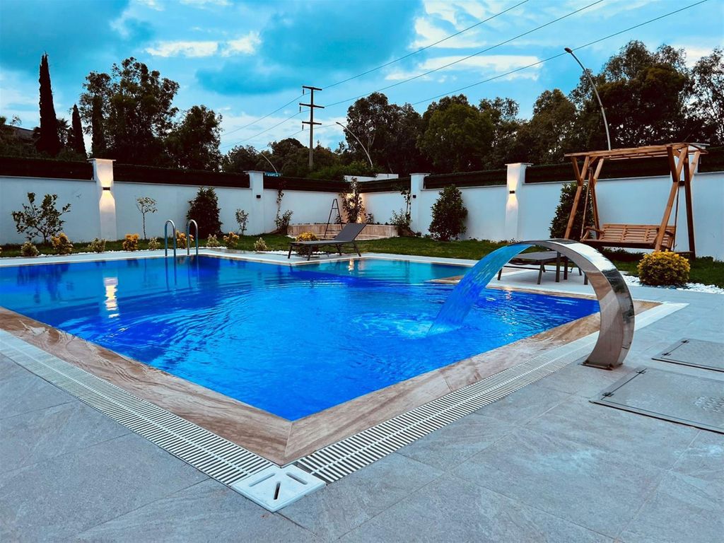 Property photo 3 of 18 Detached Spa Villa For Sale In Belek, Antalya With Private Facilities - Private Pool And Water Feature