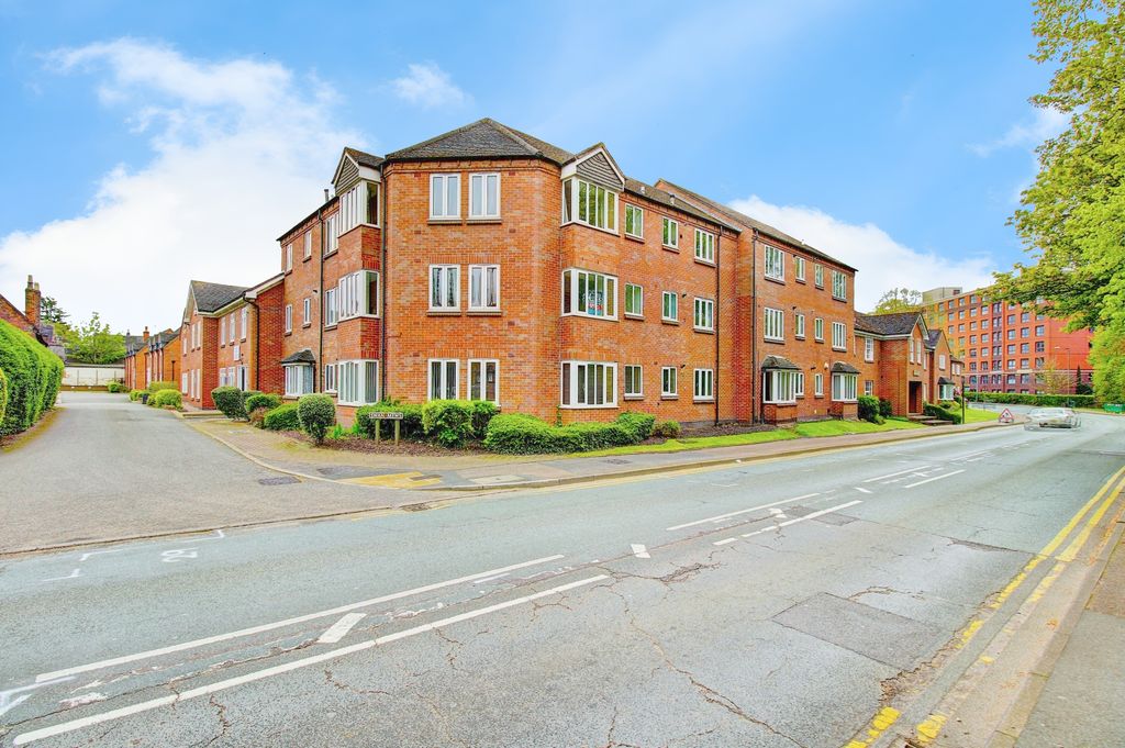 Property photo 2 of 17 Building Exterior