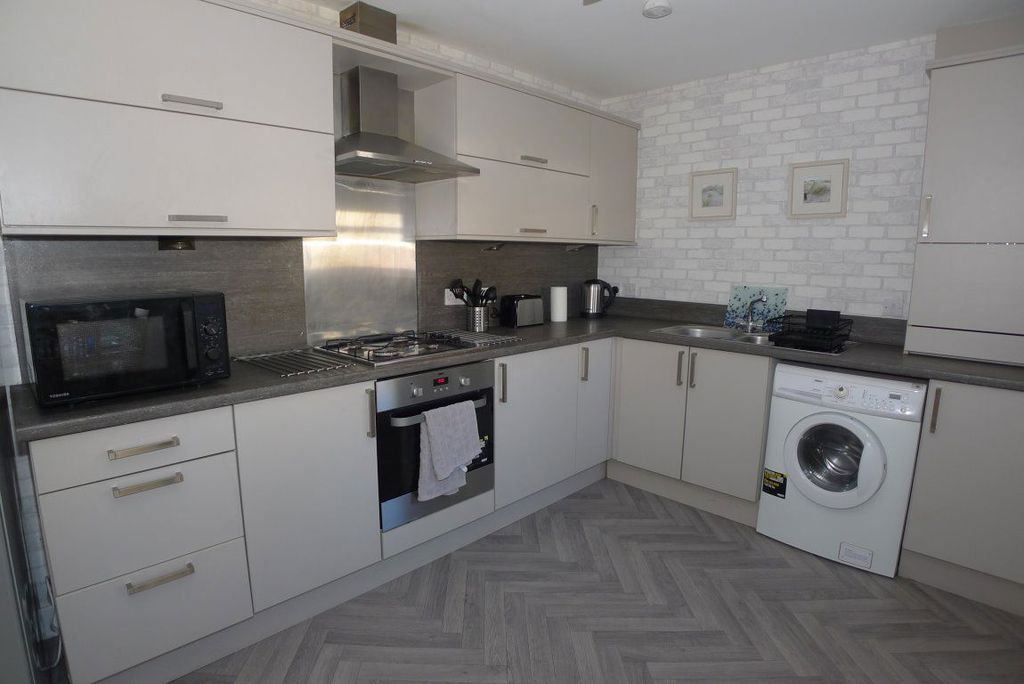 Additional image 9 of 2 bed flat to rent45 Acorn Court, Cellardyke, Fife KY10