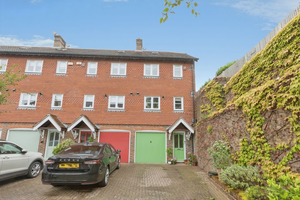 Property photo 1 of 20 Pbox-Img.Jpg