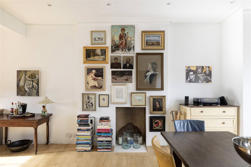 Property photo 3 of 22 Picture No. 19