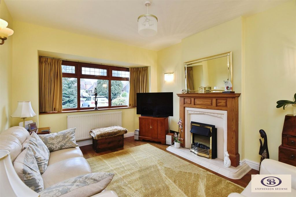 Property photo 2 of 21