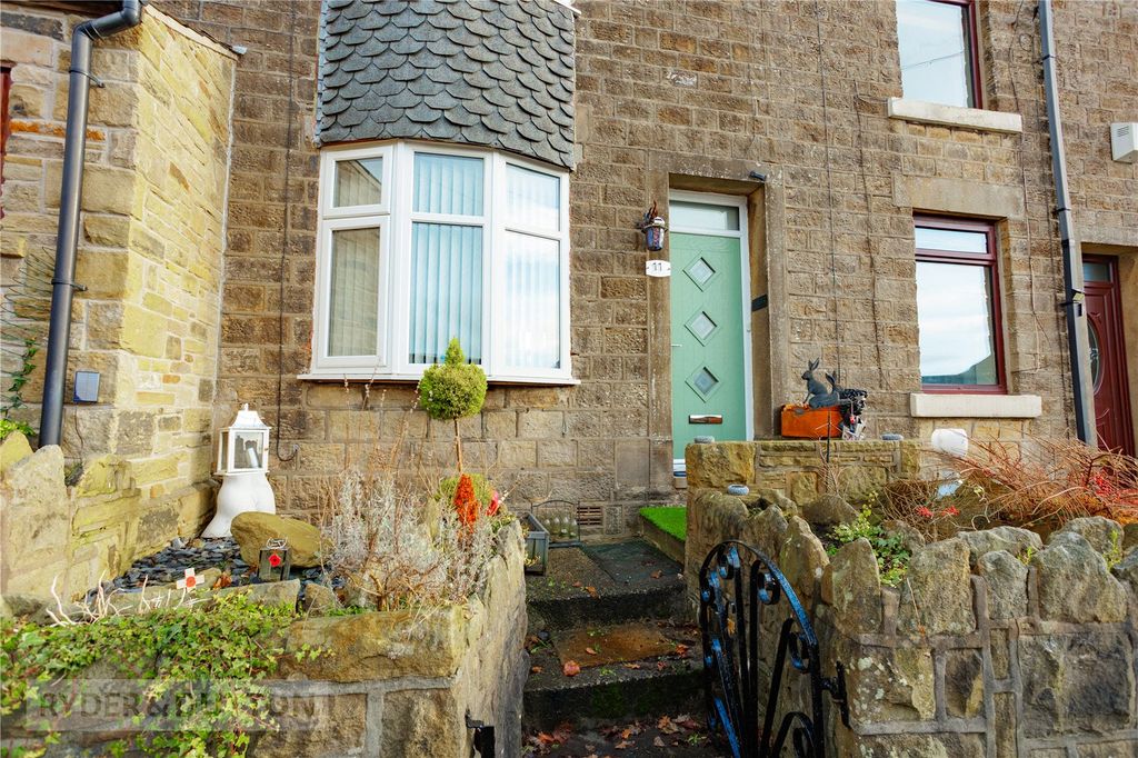 Property photo 2 of 24 Front