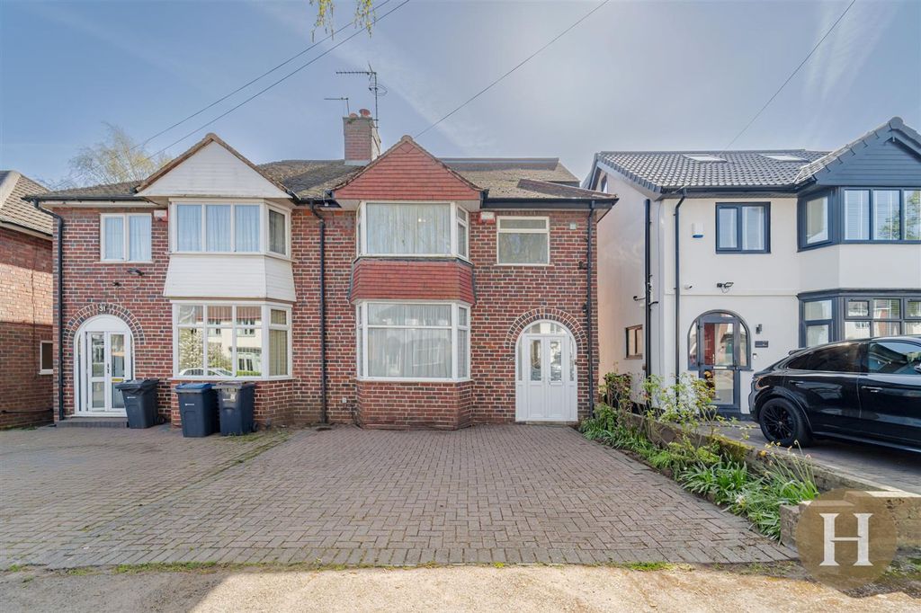 Property photo 1 of 33