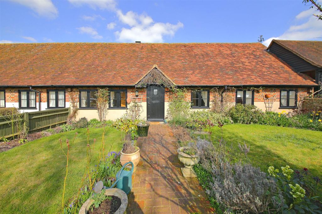 Property photo 2 of 16 9611.Jpg