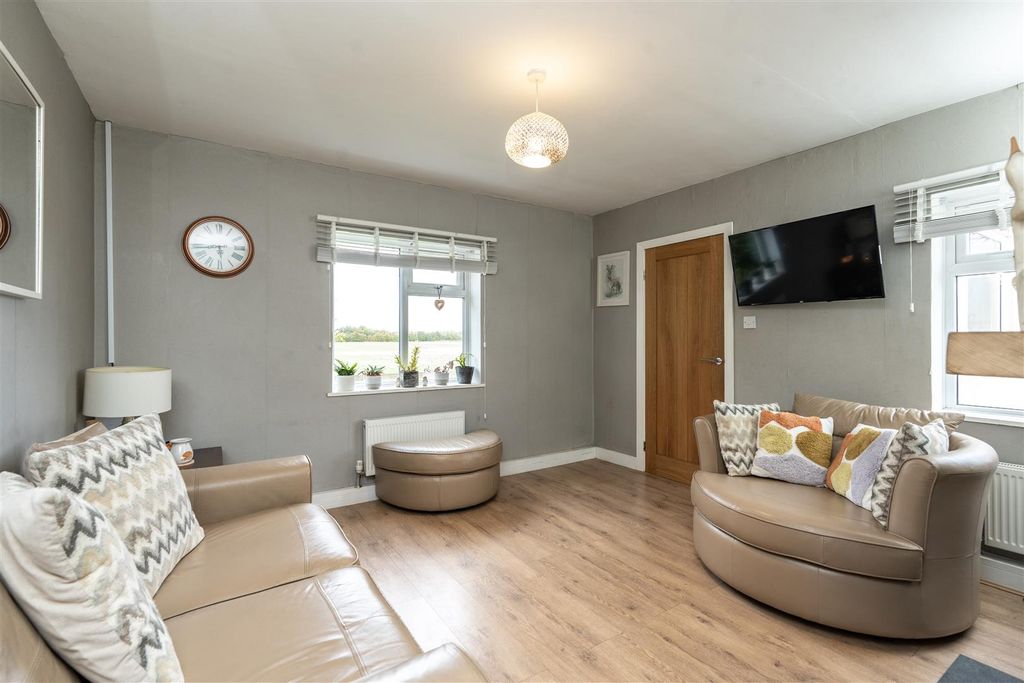 Property photo 3 of 23 Dsc09098.Jpg