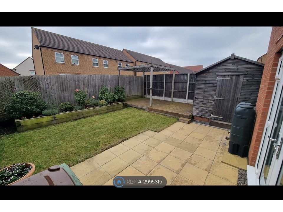 Property photo 3 of 11
