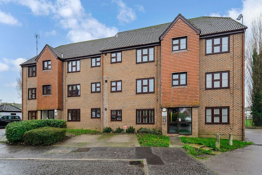 Property photo 3 of 12