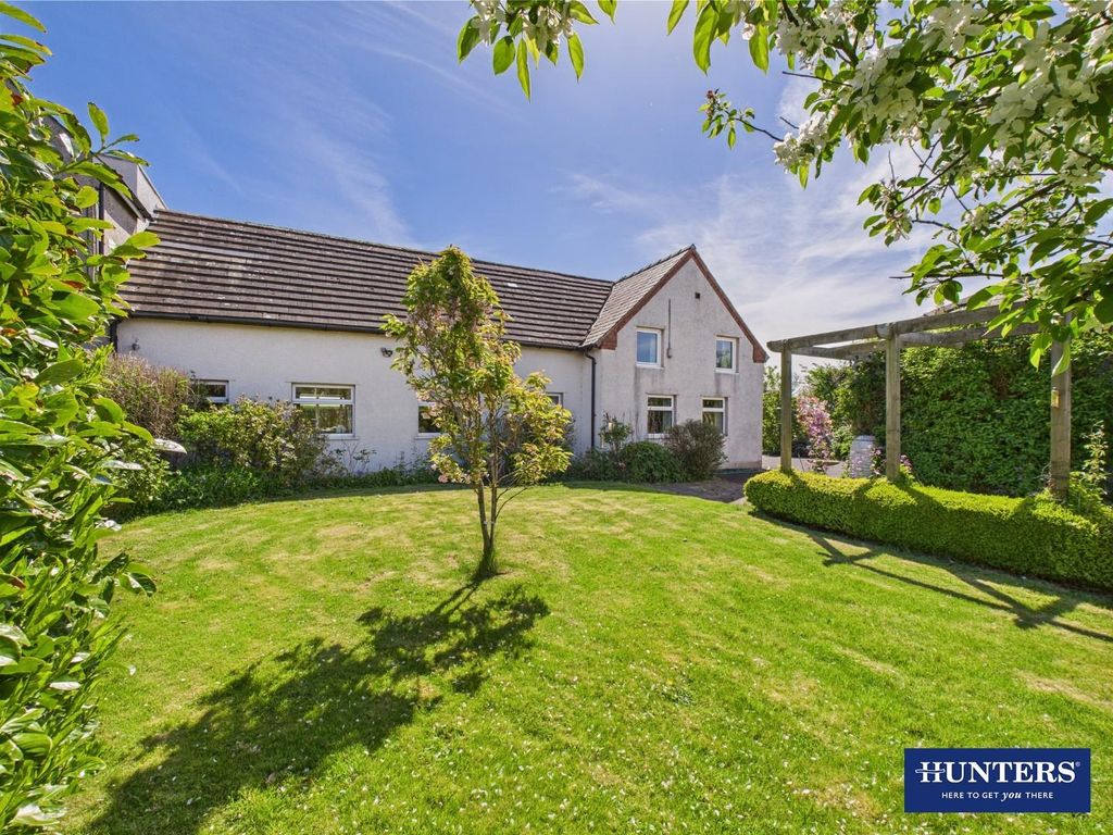 Property photo 2 of 29 Gardens