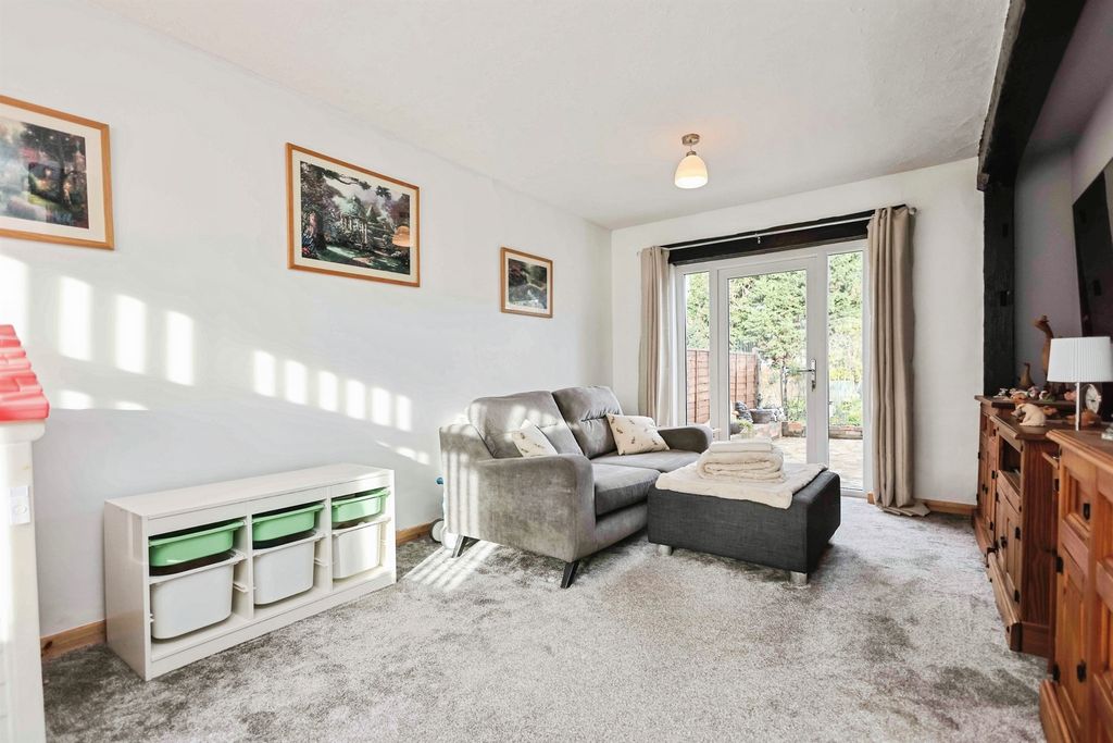 Property photo 2 of 17