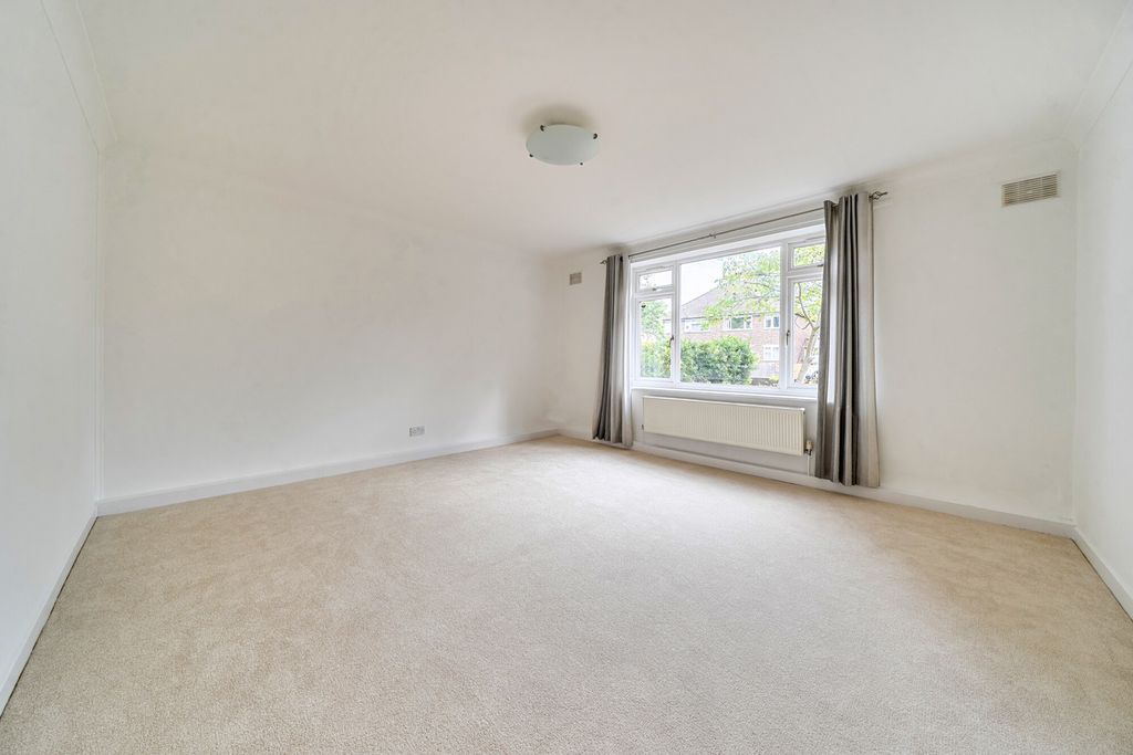 Property photo 3 of 15 1513599 (8).Jpg
