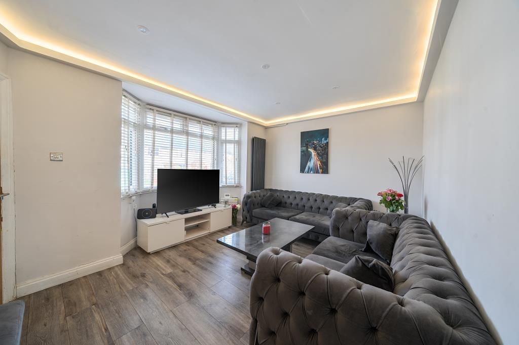 Property photo 2 of 18 Reception Room