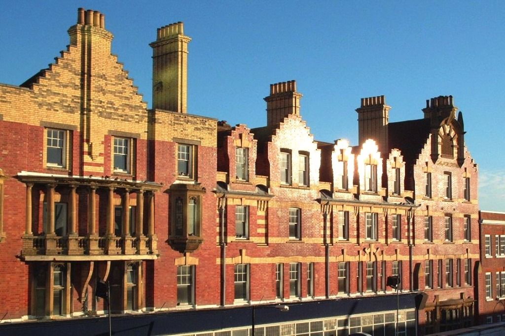 Property photo 1 of 8