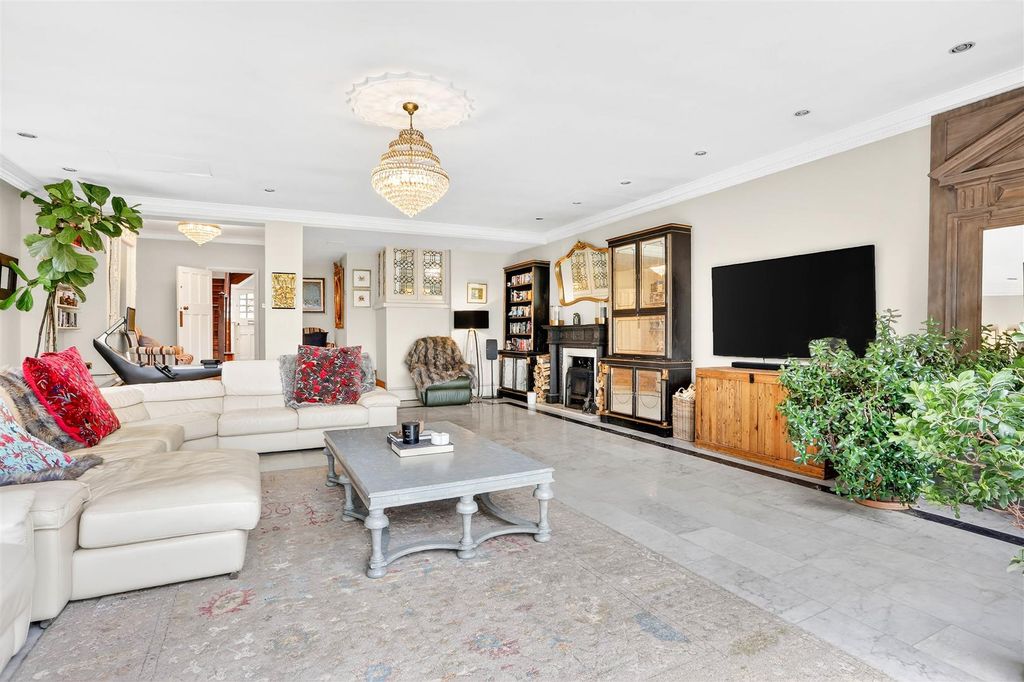 Property photo 2 of 41 1673328222 - 22.Jpg