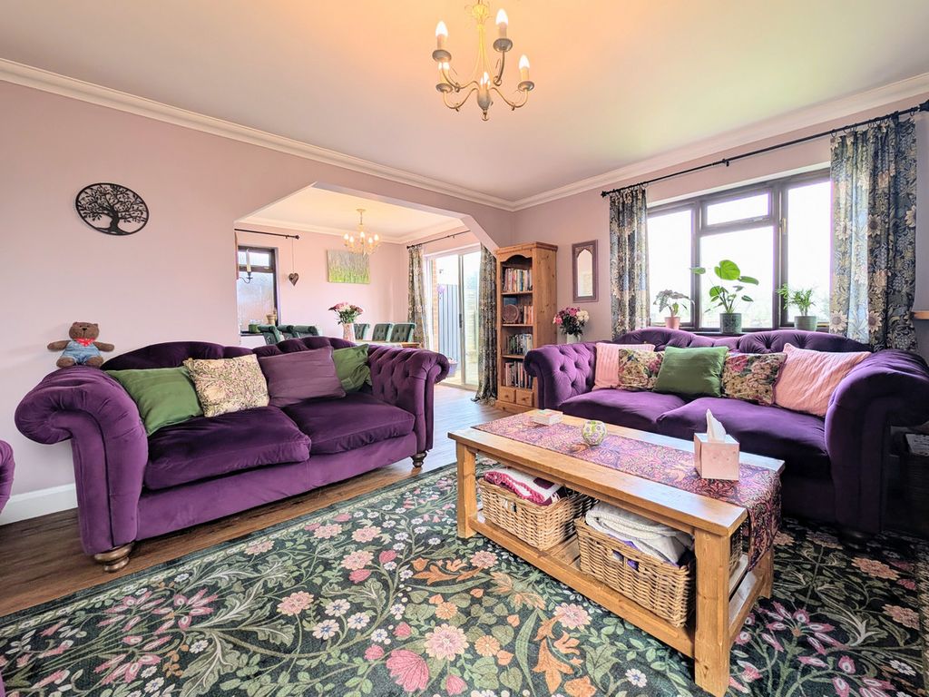 Property photo 1 of 35