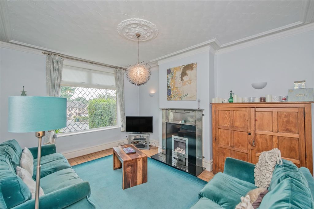 Property photo 2 of 23 Living Room: