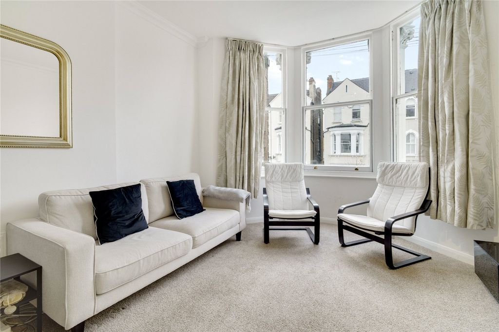 Property photo 3 of 12 Picture No. 15