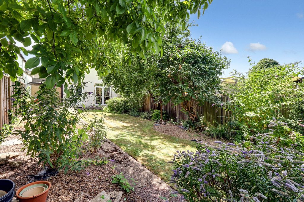 Property photo 3 of 10