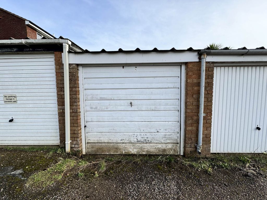 Property photo 1 of 4