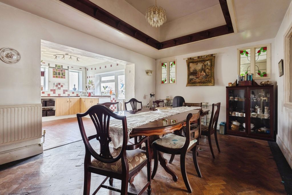 Property photo 3 of 20 Pbox-Img.Jpg