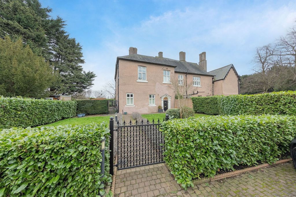 Property photo 1 of 36