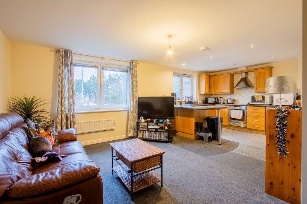 Property photo 3 of 13