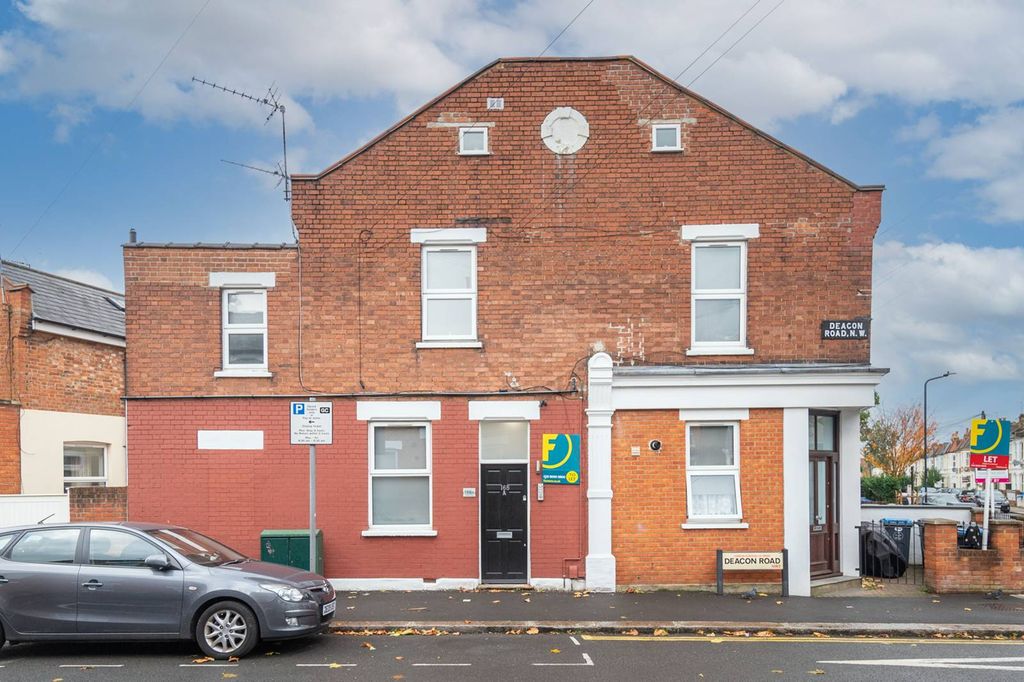 Property photo 2 of 6