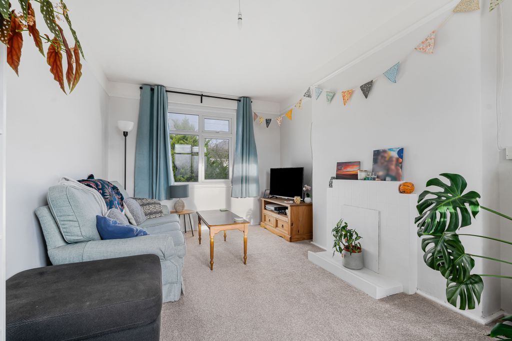 Property photo 2 of 14 Living Room