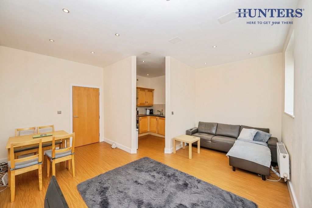 Property photo 3 of 19 Pbox-Img.Jpg