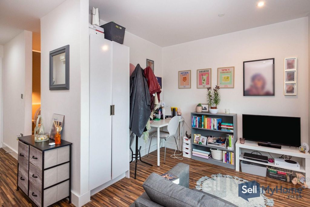 Property photo 3 of 12 Open Plan Living/Kitchen