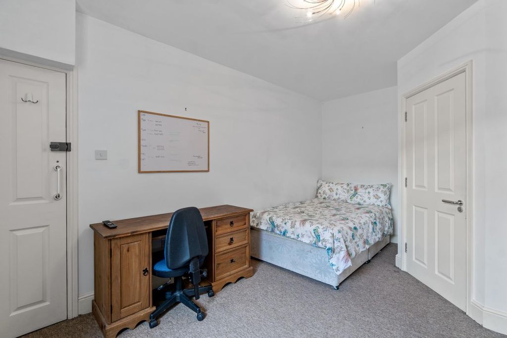 Property photo 2 of 21 0007.Jpg