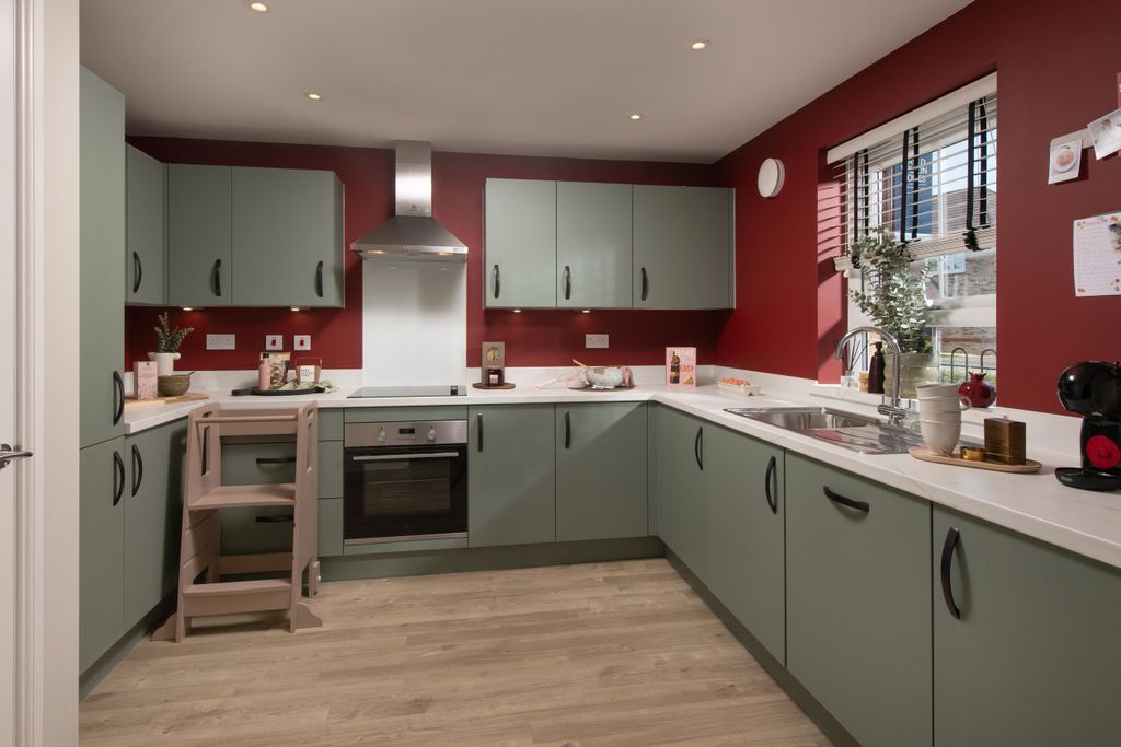 Property photo 3 of 9 Portmore Kitchen