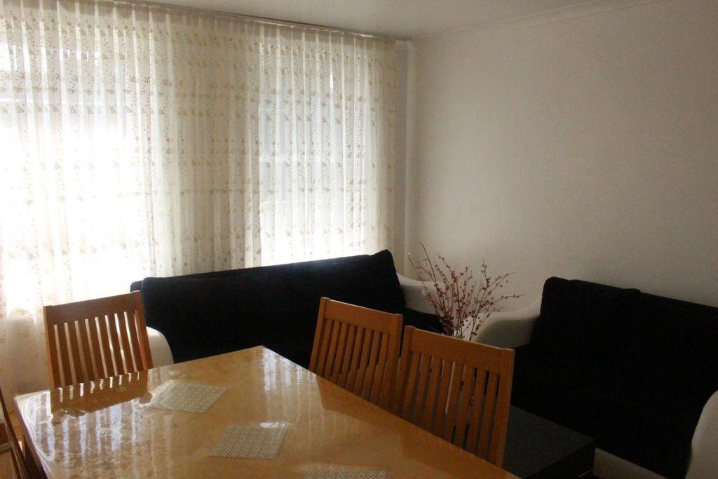 Property photo 1 of 18 Img_2676.Jpg