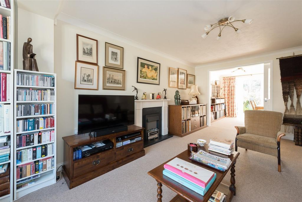 Property photo 3 of 16