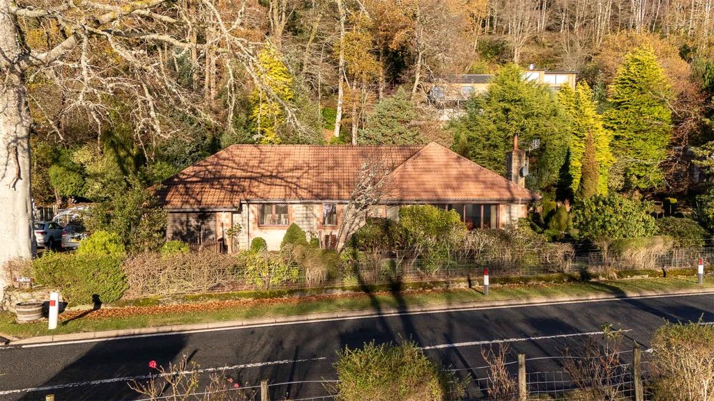 Property photo 1 of 53 Picture No. 01