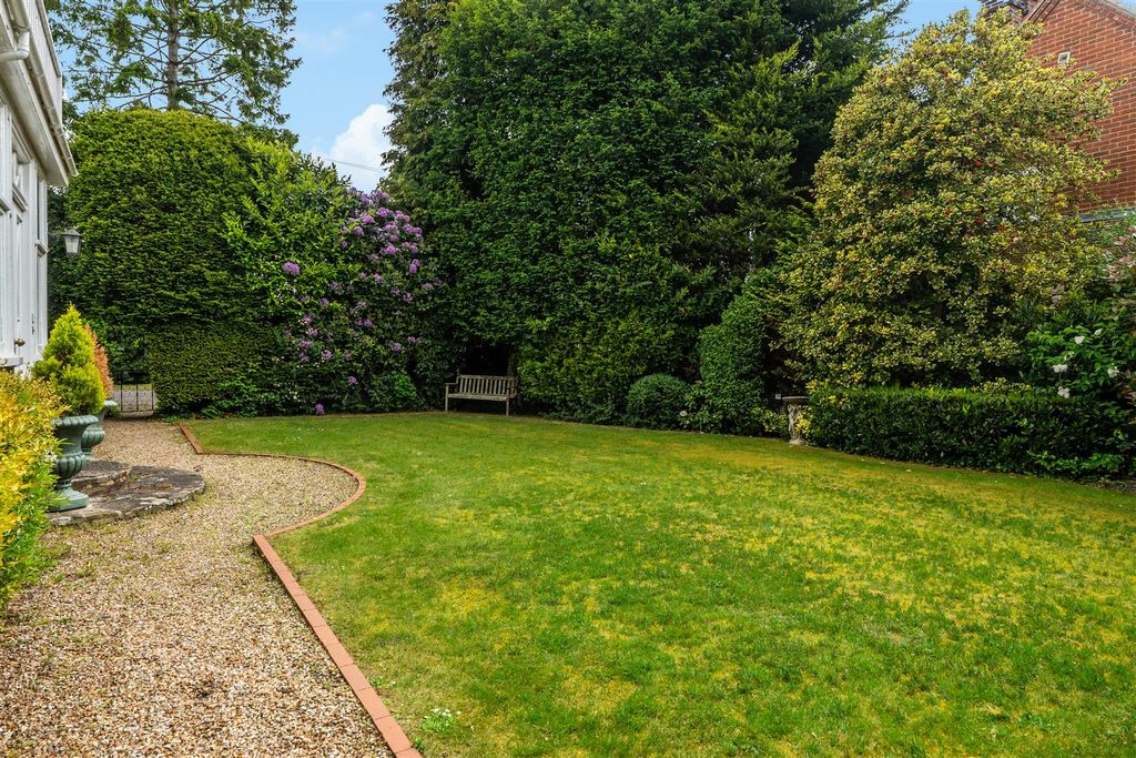 Additional image 21 of 4 bed detached house for saleHeatherdene Avenue, Crowthorne, Berkshire RG45