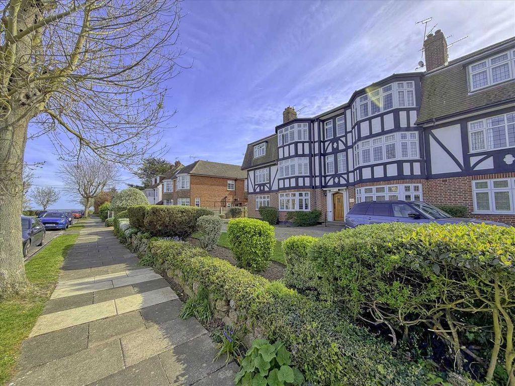 Property photo 1 of 16 Main Picture