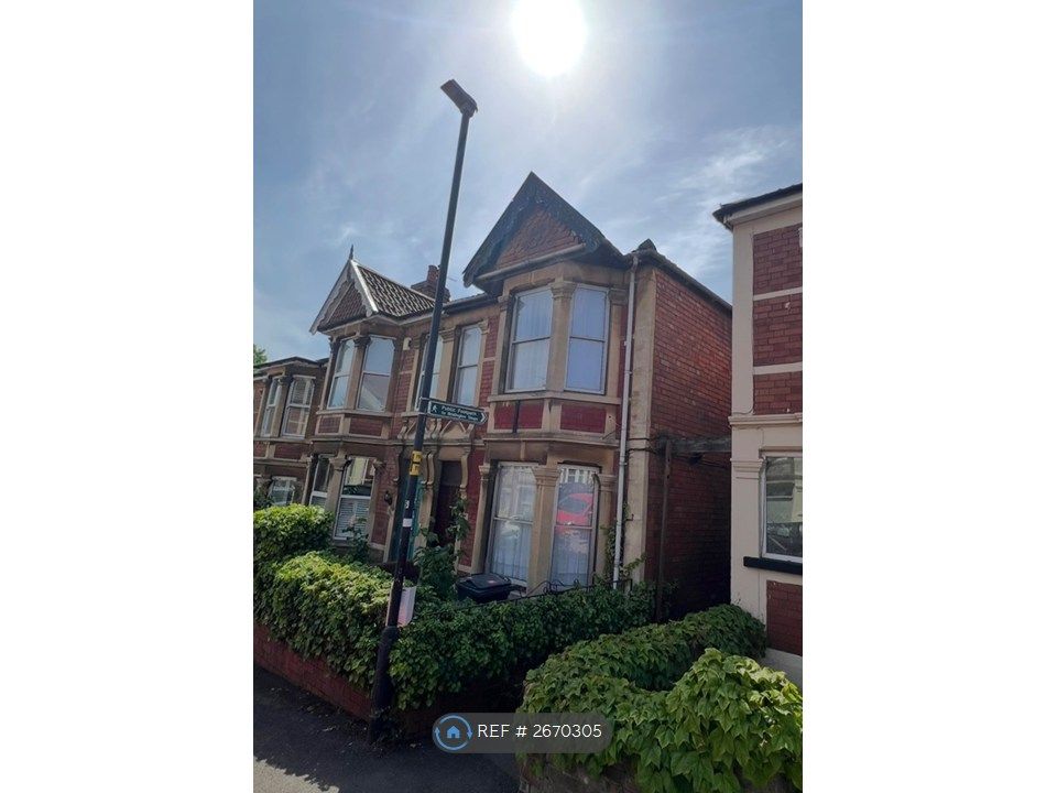 Property photo 1 of 11