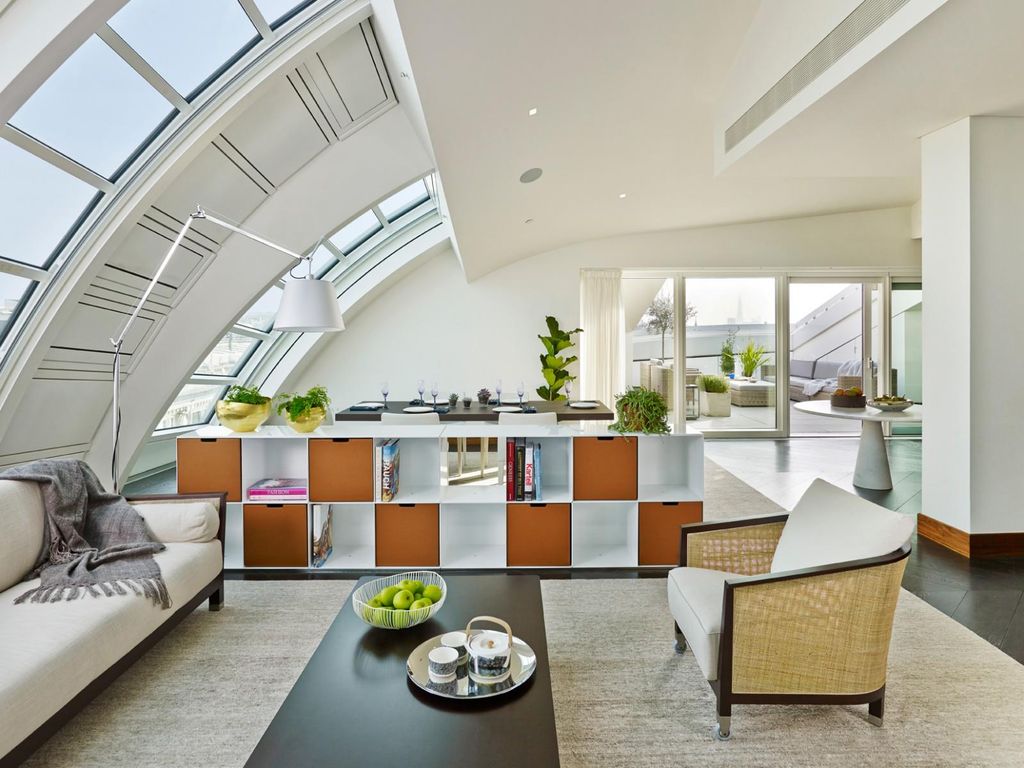 Property photo 3 of 10 Image