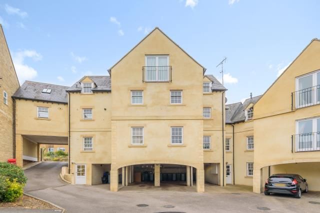 Property photo 1 of 10 External View