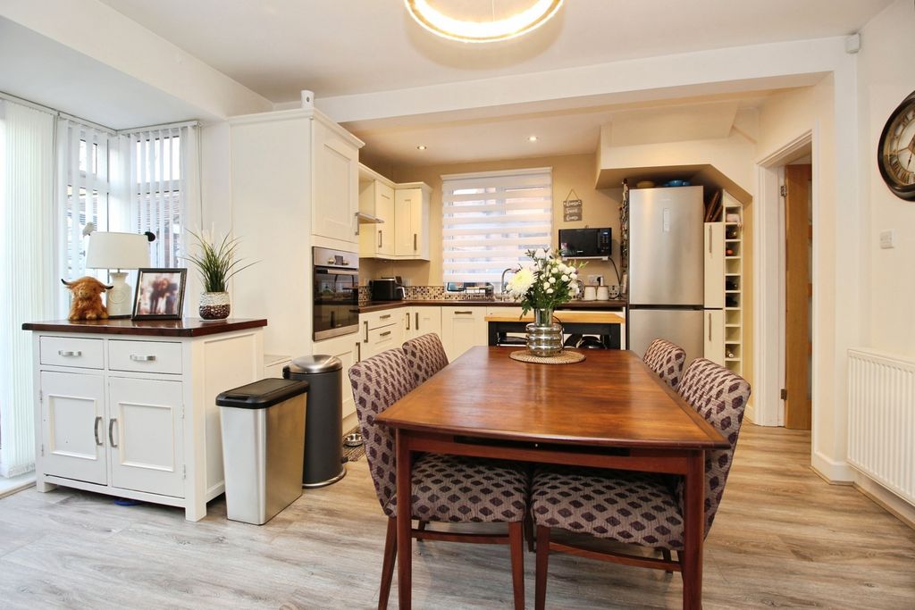 Property photo 2 of 18 Pbox-Img.Jpg