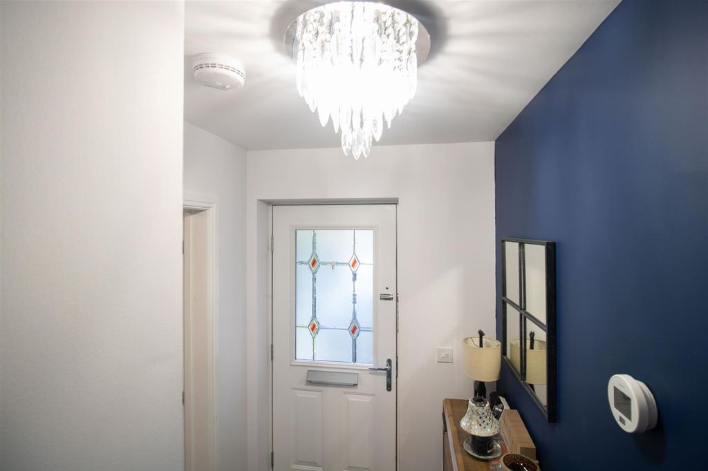 Property photo 3 of 41