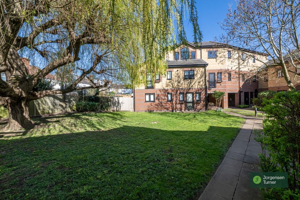 Property photo 3 of 11