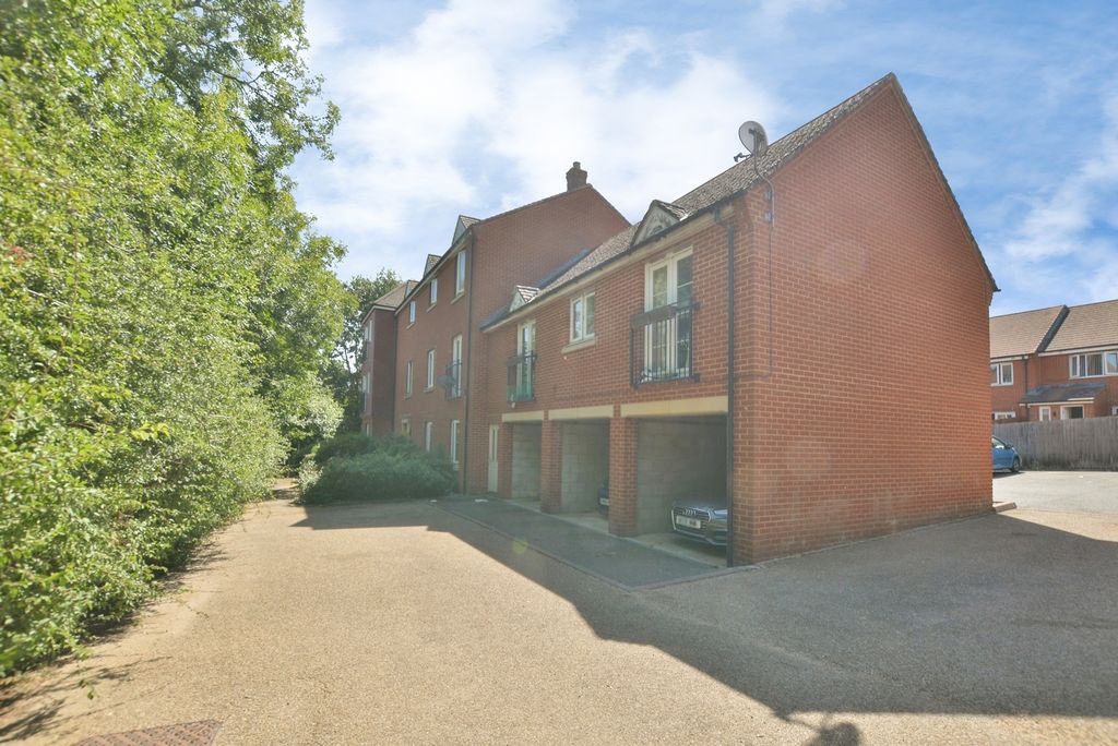 Property photo 2 of 13 Pbox-Img.Jpg