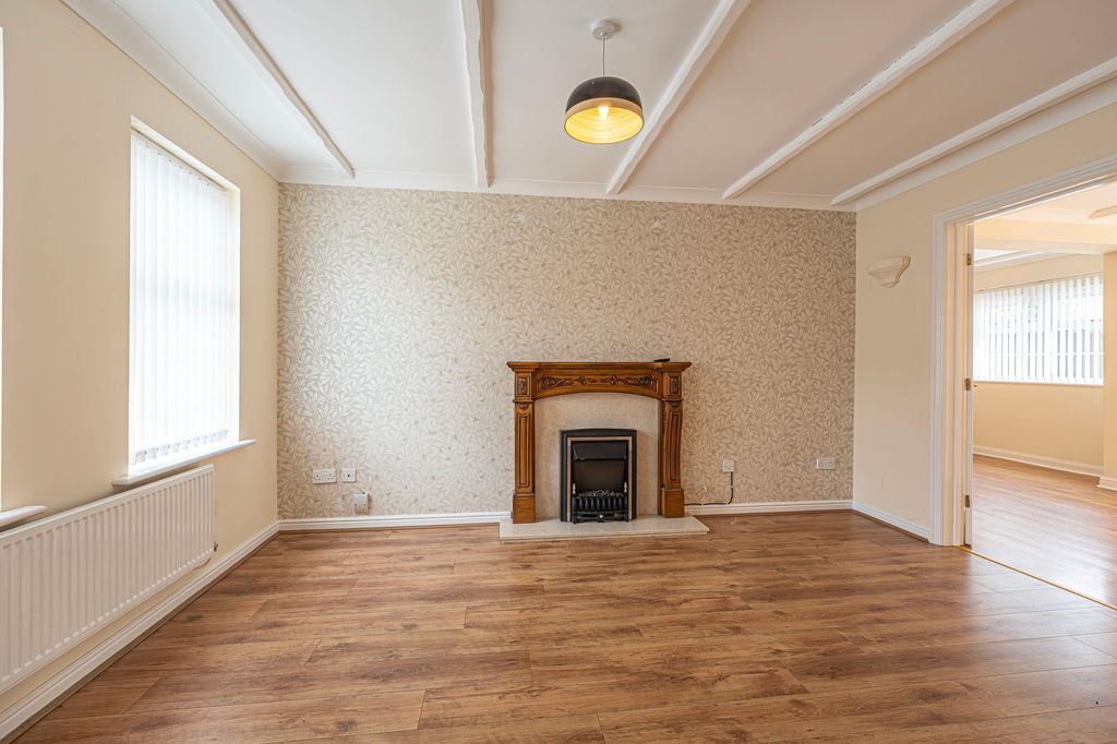 Property photo 3 of 48