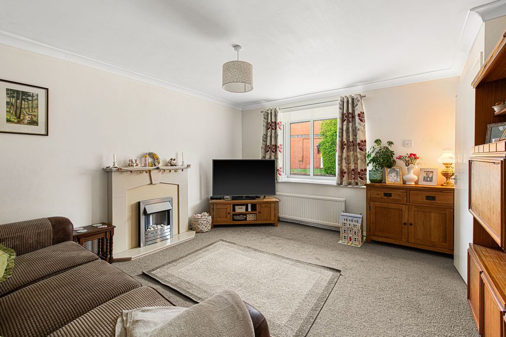 Property photo 2 of 24