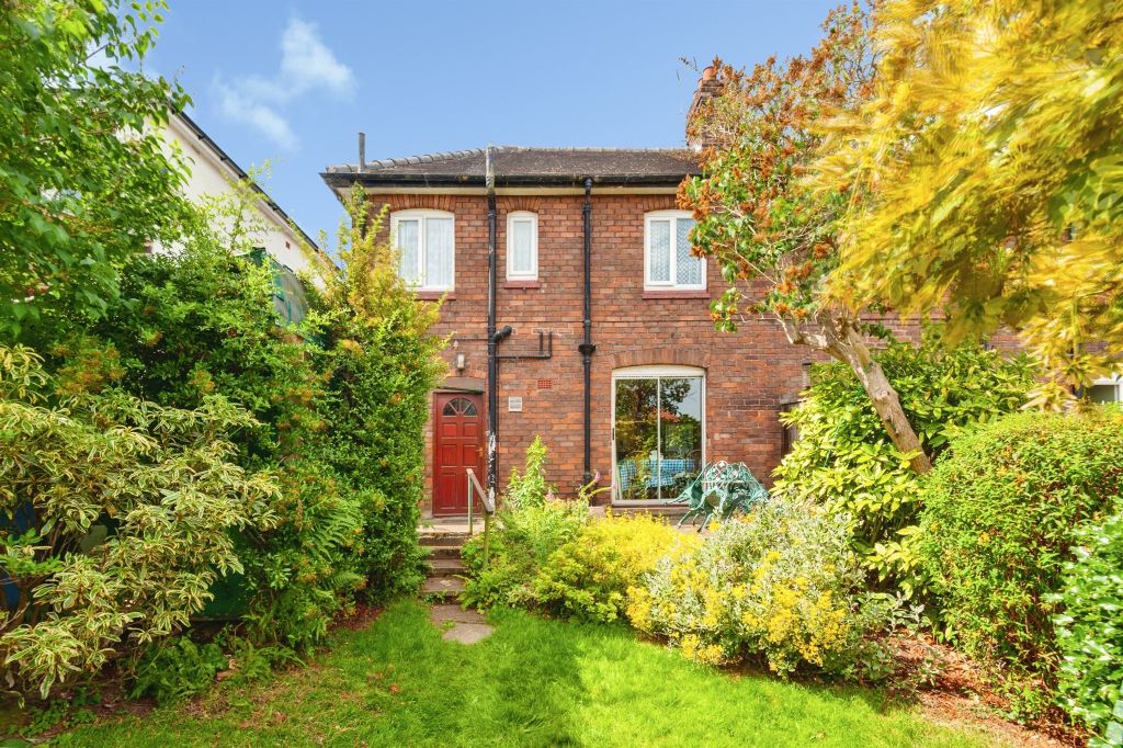Property photo 2 of 18