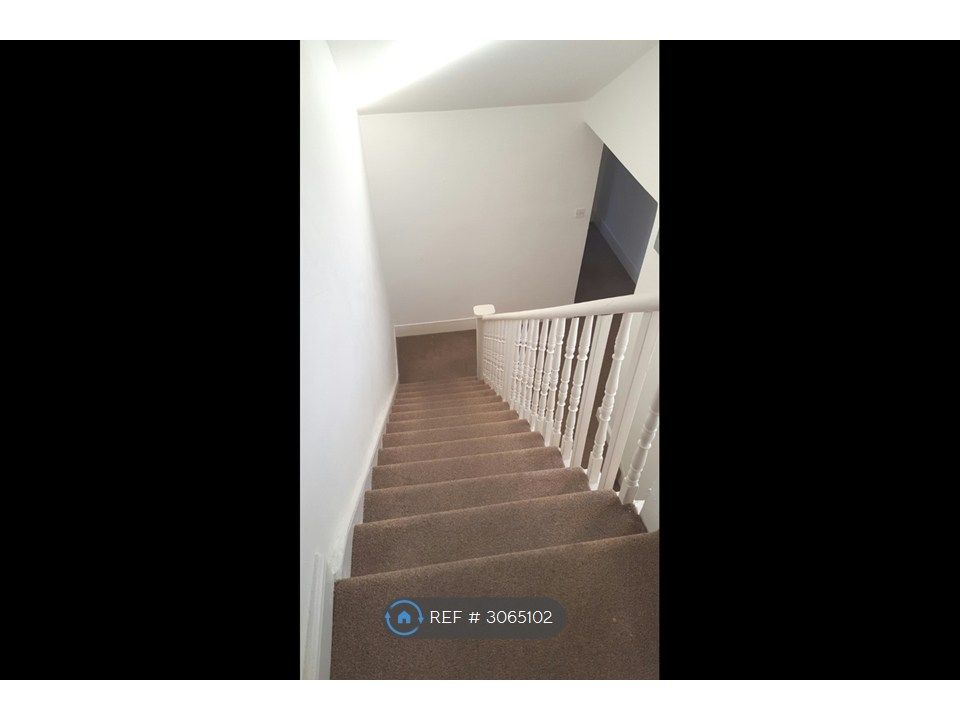 Property photo 3 of 3