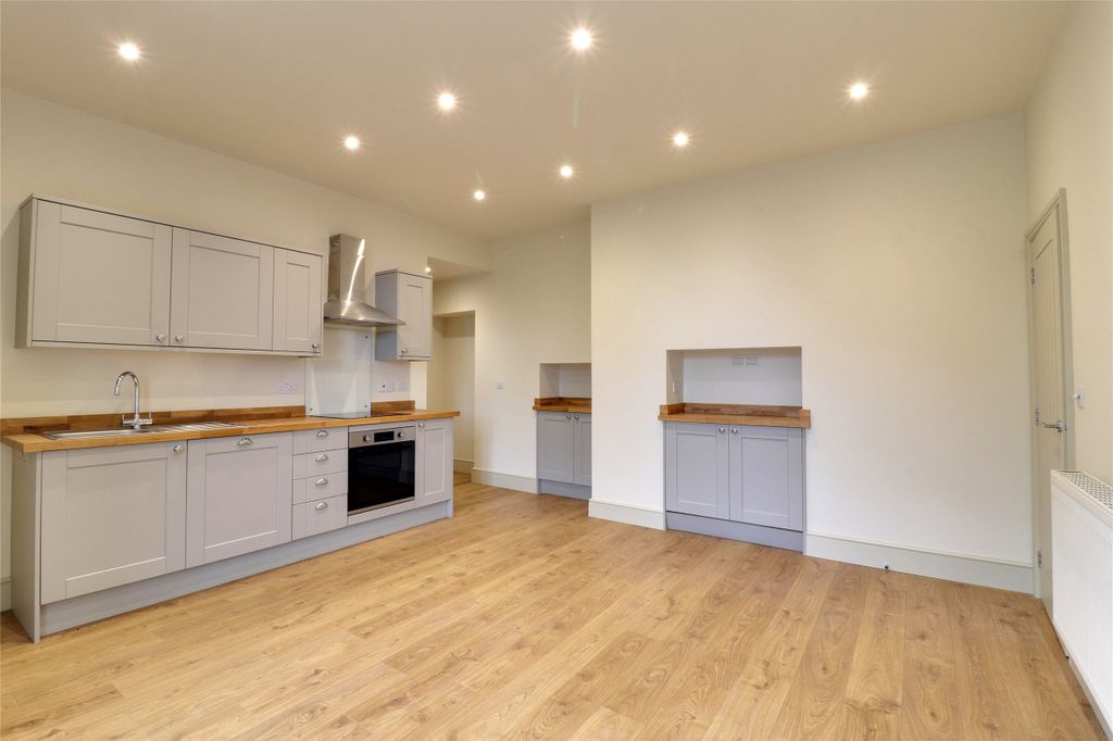 Property photo 3 of 11 Picture No. 04